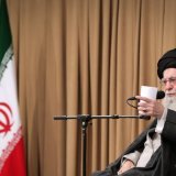 L'Iran de l'ayatollah Ali Khamenei avertit les Européens des effets s'ils relancent des sanctions contre ce pays (archives). KEYSTONE/EPA/HANDOUT